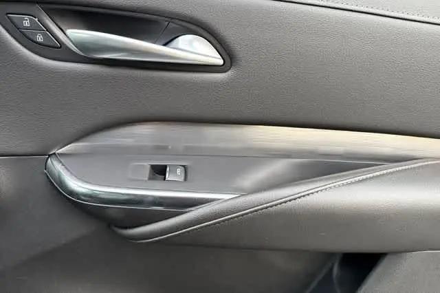 2024 Cadillac XT4 AWD Premium Luxury
