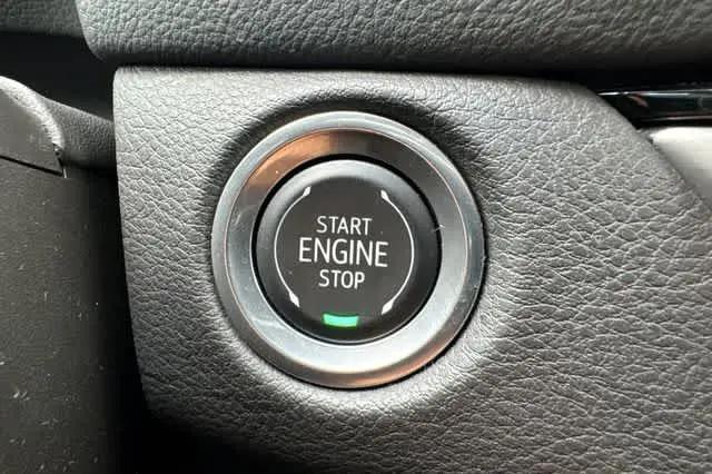 2024 Cadillac XT4 AWD Premium Luxury