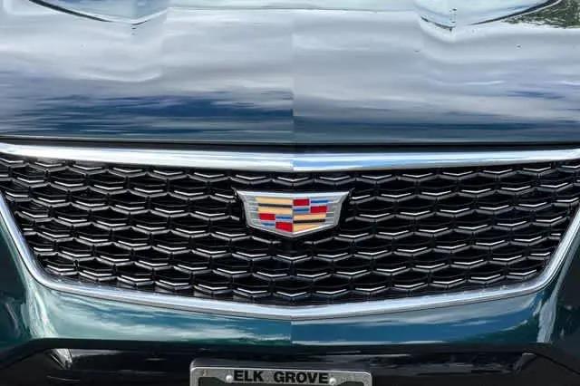 2024 Cadillac XT4 AWD Premium Luxury
