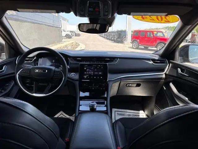 2024 Jeep Grand Cherokee L Altitude X 4x4