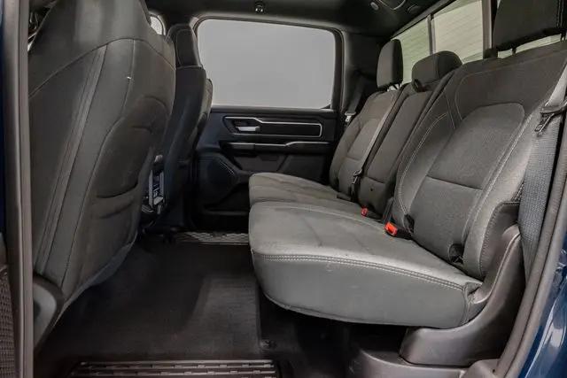 2022 Ram 1500 Big Horn Crew Cab 4x4 5'7" Box