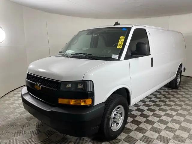 2026 Chevrolet Express Cargo Van 2500 Regular Wheelbase, WT, RWD