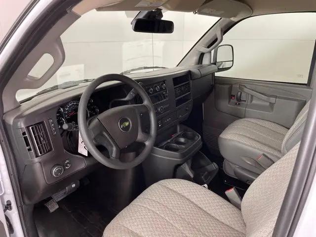 2026 Chevrolet Express Cargo Van 2500 Regular Wheelbase, WT, RWD