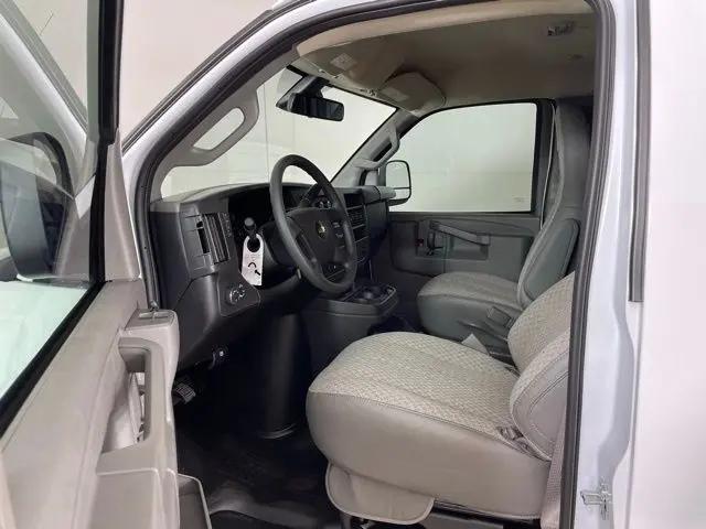 2026 Chevrolet Express Cargo Van 2500 Regular Wheelbase, WT, RWD