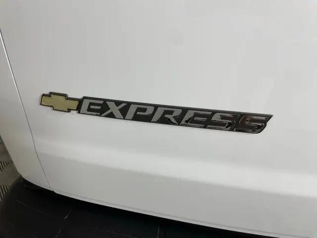2026 Chevrolet Express Cargo Van 2500 Regular Wheelbase, WT, RWD