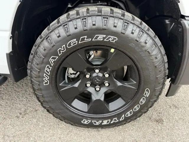 2026 Ram 1500 Warlock Crew Cab 4x4 5'7" Box