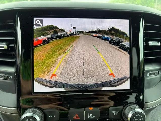 2026 Ram 1500 Warlock Crew Cab 4x4 5'7" Box