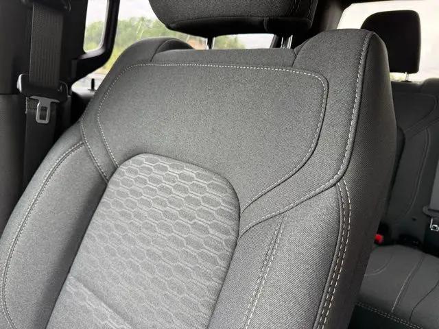2026 Ram 1500 Warlock Crew Cab 4x4 5'7" Box
