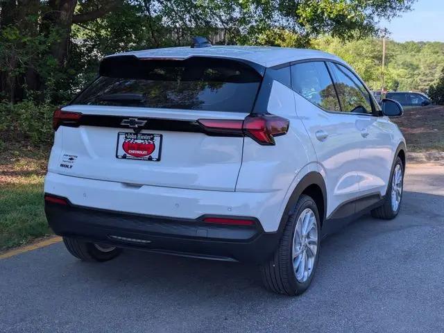 2027 Chevrolet Bolt LT FWD
