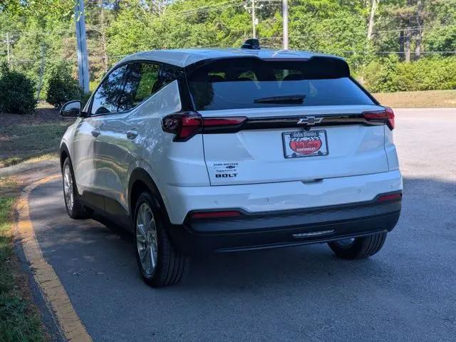 2027 Chevrolet Bolt LT FWD