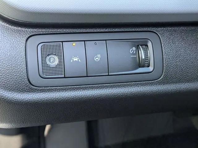2027 Chevrolet Bolt LT FWD