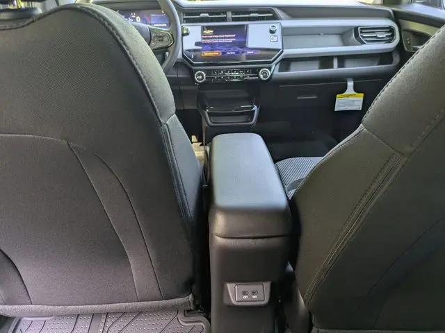 2027 Chevrolet Bolt LT FWD