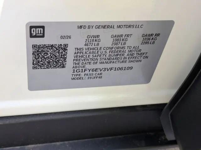 2027 Chevrolet Bolt LT FWD