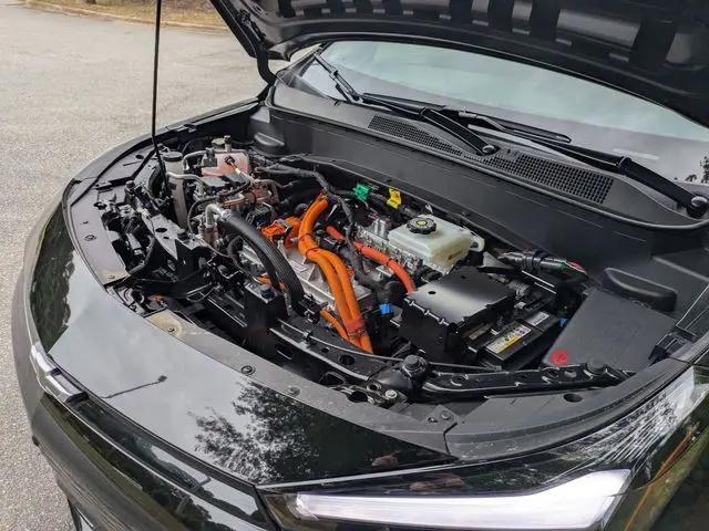 2027 Chevrolet Bolt RS FWD