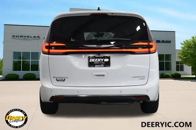 2026 Chrysler Pacifica Limited AWD