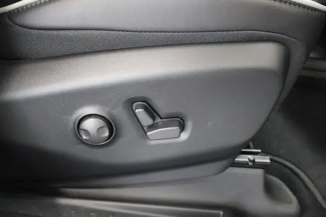 2026 Chrysler Pacifica Limited AWD