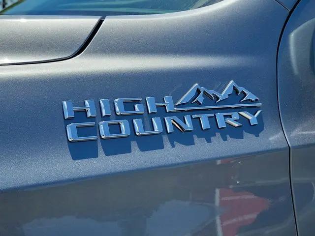 2026 Chevrolet Suburban High Country, 4WD