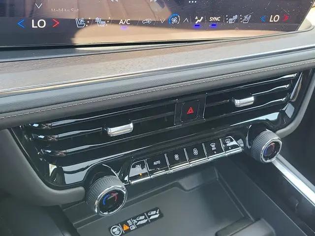 2026 Chevrolet Suburban High Country, 4WD
