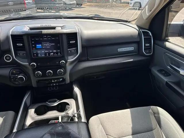 2020 Ram 1500 Big Horn Crew Cab 4x4 5'7" Box