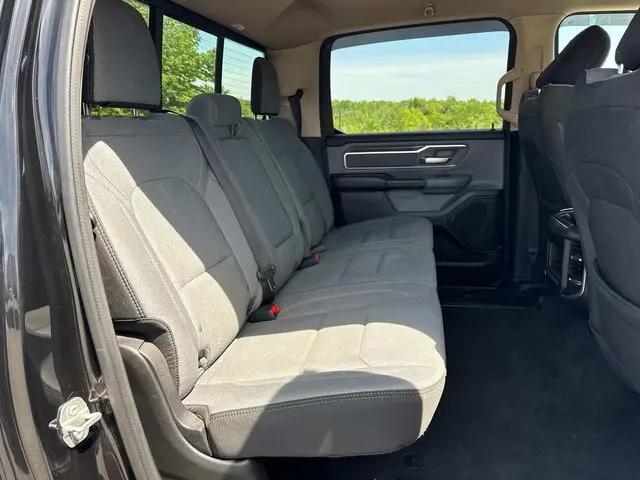 2020 Ram 1500 Big Horn Crew Cab 4x4 5'7" Box