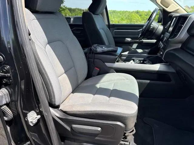 2020 Ram 1500 Big Horn Crew Cab 4x4 5'7" Box