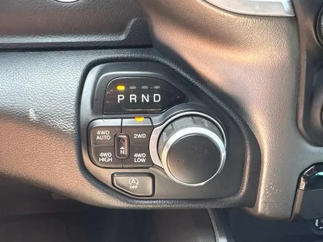 2020 Ram 1500 Big Horn Crew Cab 4x4 5'7" Box