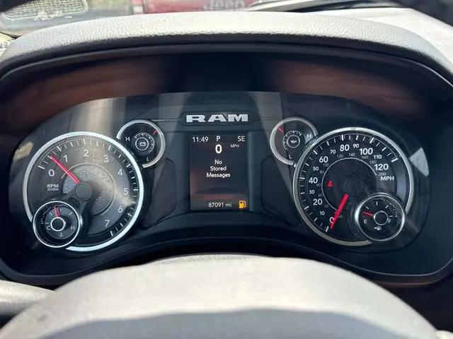 2020 Ram 1500 Big Horn Crew Cab 4x4 5'7" Box