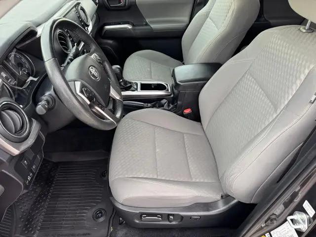 2022 Toyota Tacoma SR5 V6