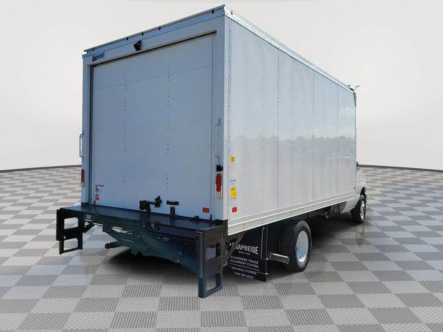 2027 Ford E-Series Cutaway Base