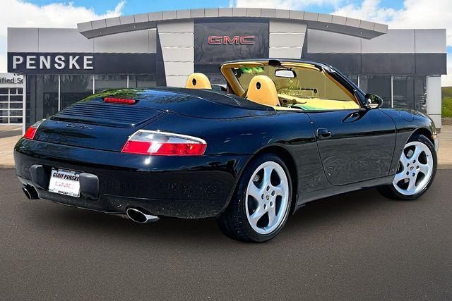 2000 Porsche 911 Carrera 4