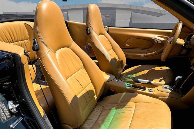 2000 Porsche 911 Carrera 4
