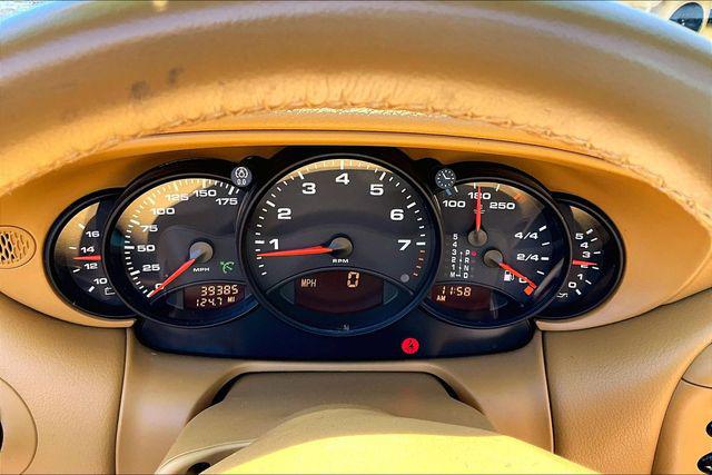 2000 Porsche 911 Carrera 4