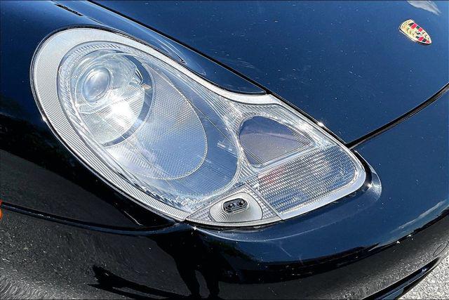 2000 Porsche 911 Carrera 4