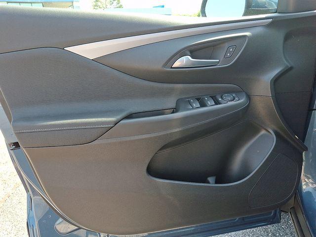 2026 Buick NV Preferred FWD