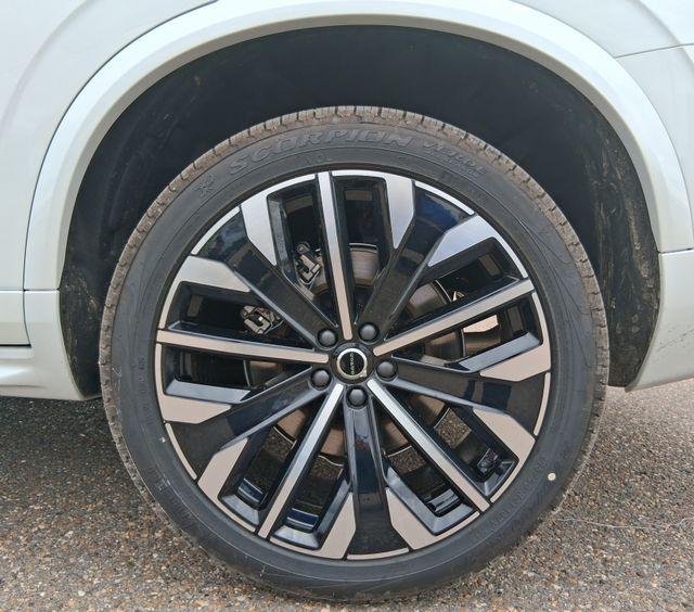 2026 Volvo XC90 Plug-In Hybrid Ultra, T8 AWD, Electric/Gasoline, Bright, 7 Seats