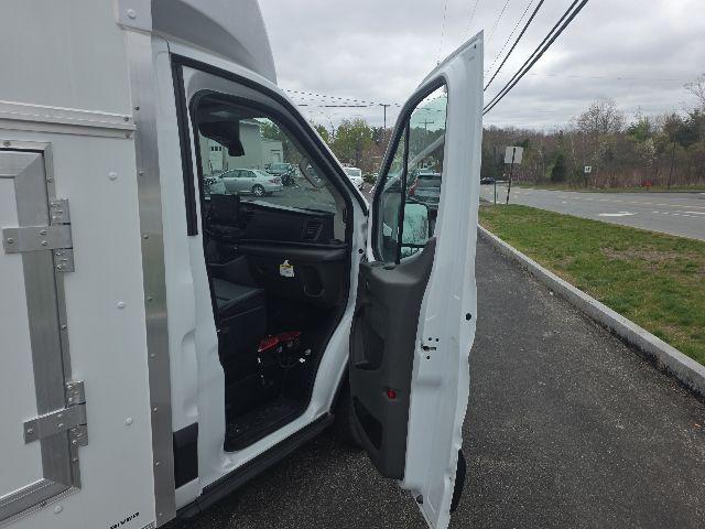 2026 Ford Transit Cutaway Base
