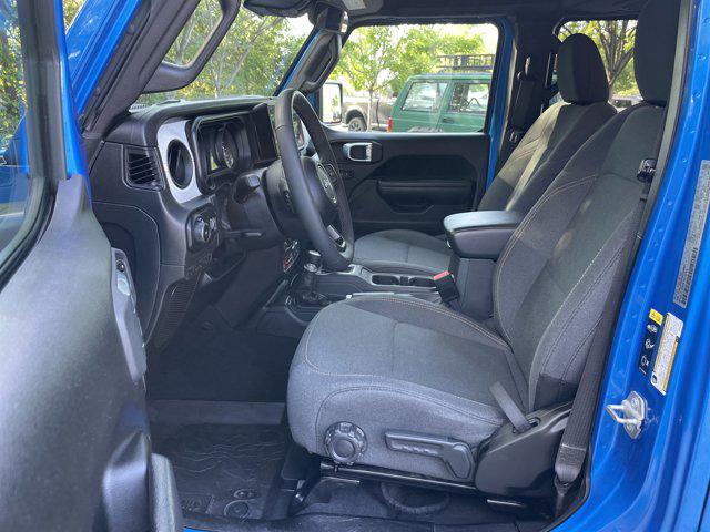 2025 Jeep Wrangler 4-Door Willys 4x4