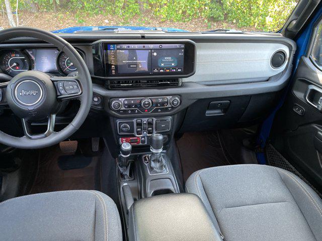 2025 Jeep Wrangler 4-Door Willys 4x4