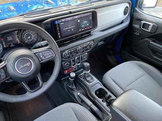 2025 Jeep Wrangler 4-Door Willys 4x4