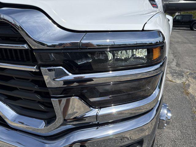 2025 Ram 3500 Big Horn Crew Cab 4x4 8' Box