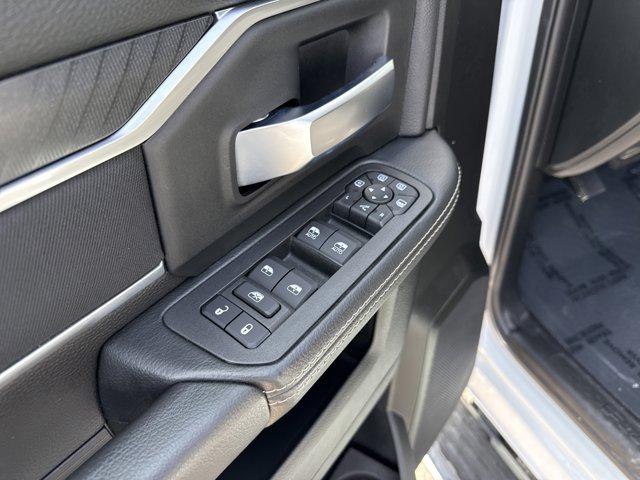 2025 Ram 3500 Big Horn Crew Cab 4x4 8' Box