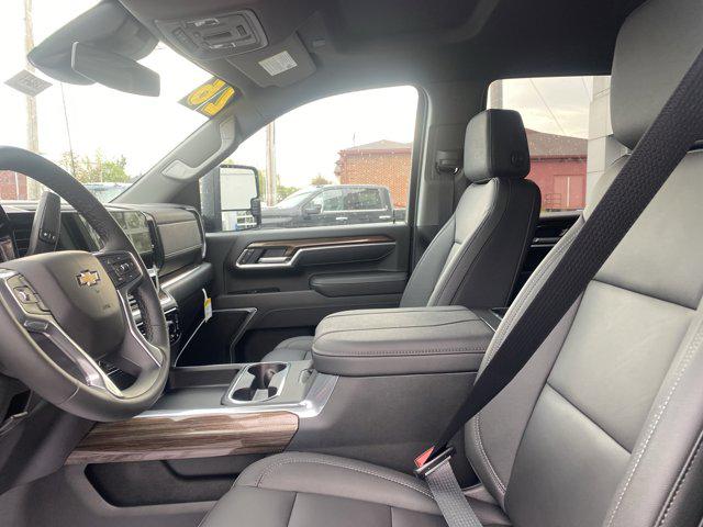 2026 Chevrolet Silverado 2500HD Crew Cab, Standard Bed, LT, 4WD