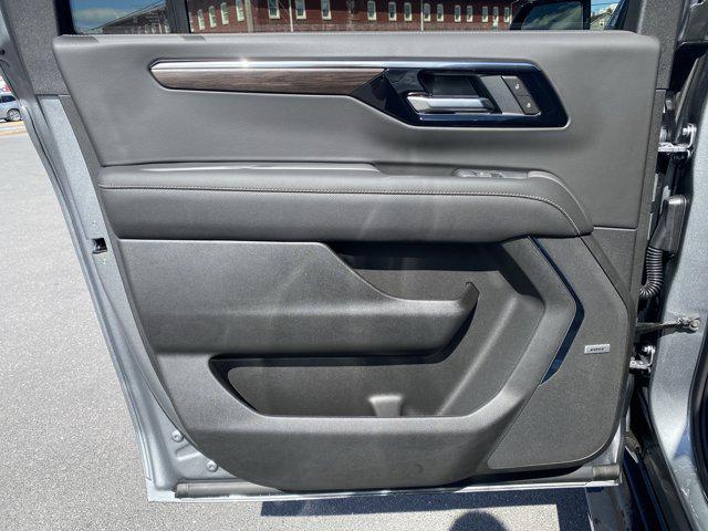 2026 Chevrolet Suburban Premier, 4WD