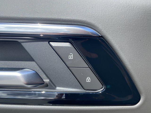 2026 Chevrolet Suburban Premier, 4WD