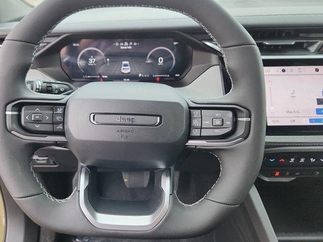 2026 Jeep Cherokee Laredo 4x4