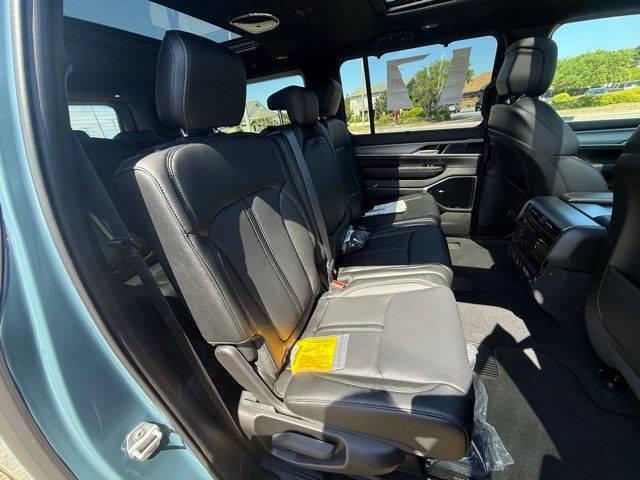 2026 Jeep Grand Wagoneer L Limited Reserve 4x4