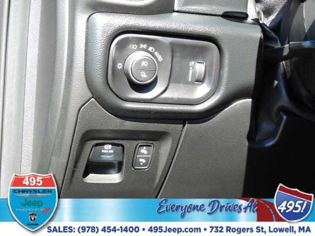 2021 Ram 1500 Big Horn Crew Cab 4x4 5'7" Box