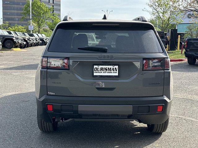 2026 Jeep Cherokee Laredo 4x4