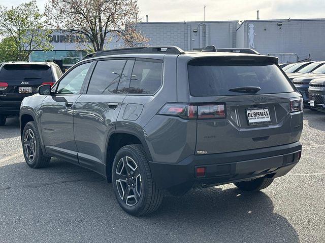 2026 Jeep Cherokee Laredo 4x4