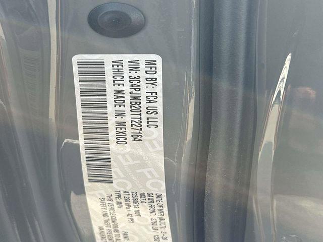2026 Jeep Cherokee Laredo 4x4